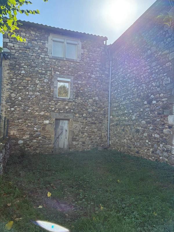 Maison - 320 m² - 10 pièces