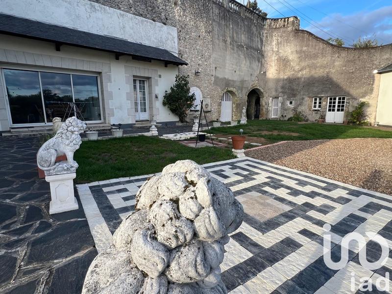 Maison - 201 m² - 7 pièces