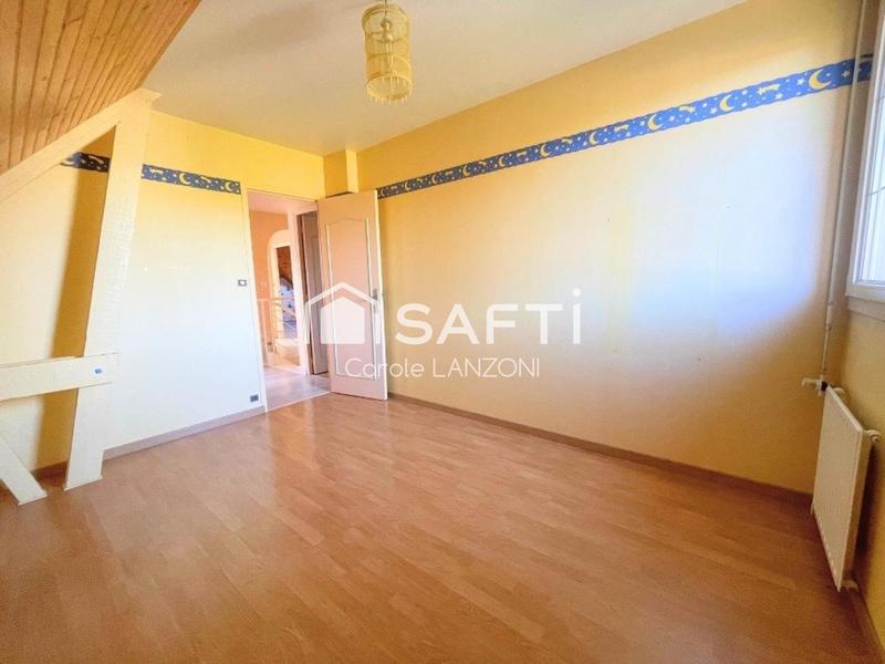 Maison - 138 m² - 7 pièces