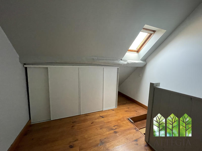 Maison - 180 m² - 5 pièces