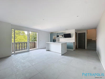 Duplex - 121 m² - 5 pièces