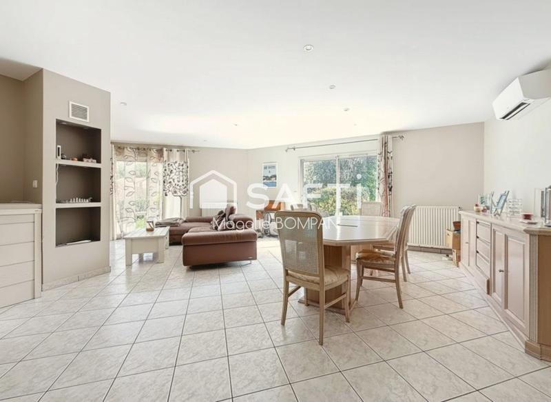 Maison - 122 m² - 5 pièces