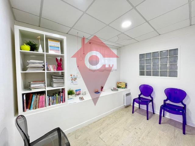 Local commercial - 89 m² - 5 pièces