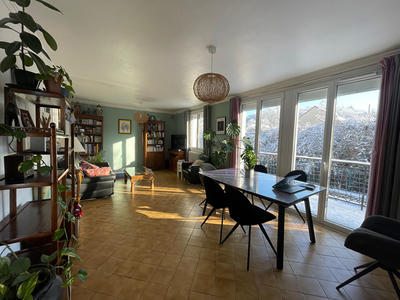 Maison - 87 m² - 5 pièces