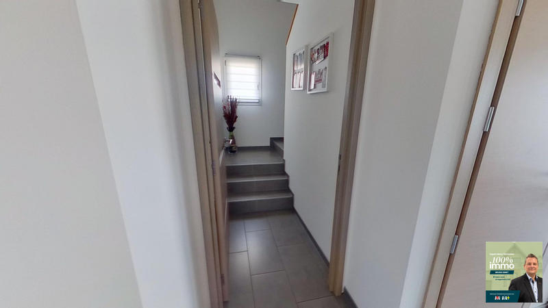 Maison - 260 m² - 6 pièces