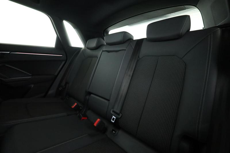 Audi Q3 35 Tdi s line s tronic 7 150 ch