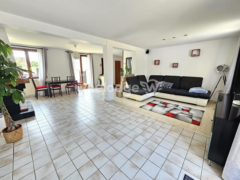 Maison - 149 m² - 7 pièces