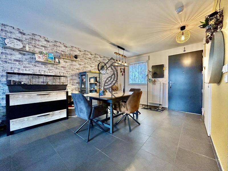 Maison - 84 m² - 4 pièces