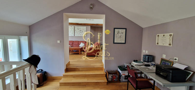 Maison - 300 m² - 8 pièces