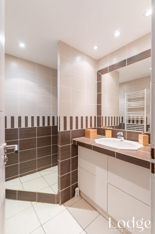 Maison - 159 m² - 6 pièces