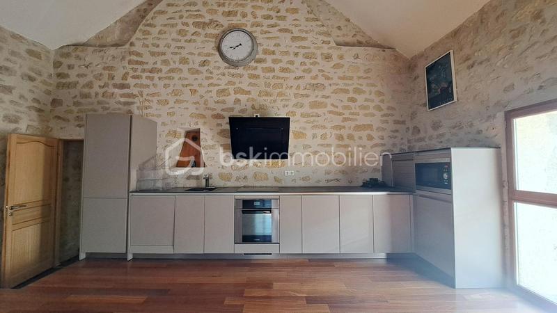 Corps de ferme - 154 m² - 7 pièces