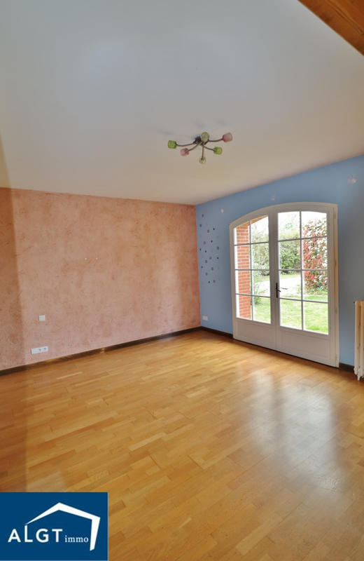 Villa - 328 m² - 12 pièces