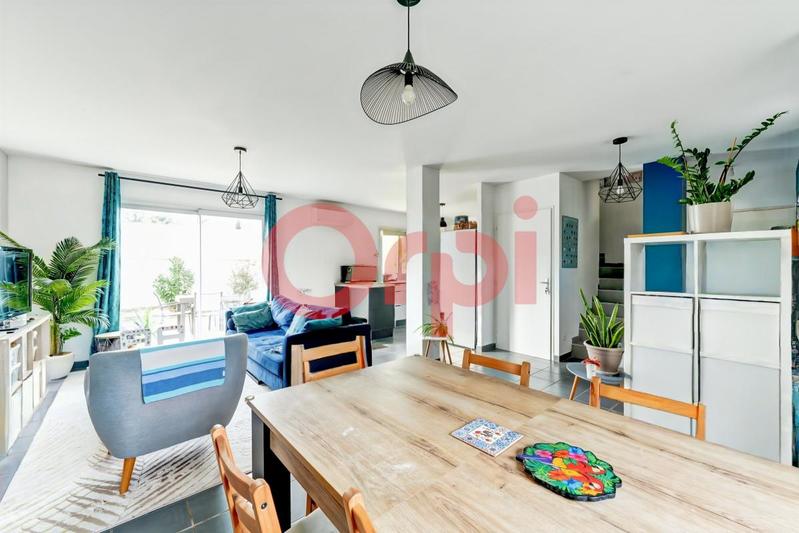 Maison - 97 m² - 4 pièces