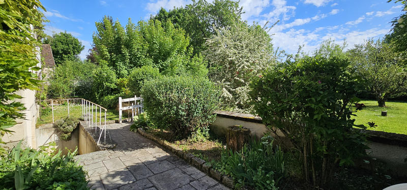 Maison - 210 m² - 9 pièces