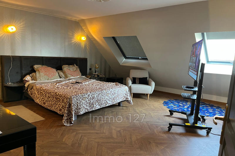 Appartement - 128 m² - 4 pièces