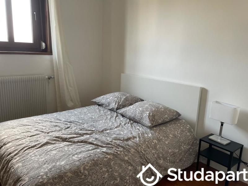 Chambre - 13 m² - 1 pièce