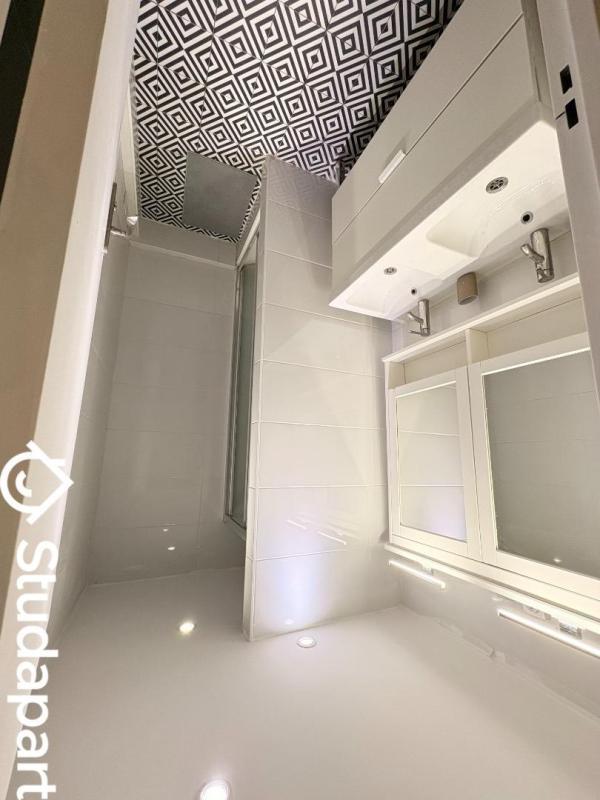 Chambre - 9 m² - 1 pièce