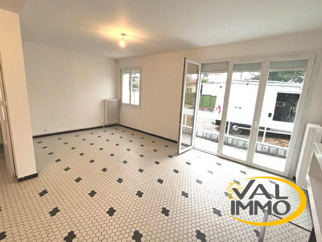 Maison - 90 m² - 3 pièces