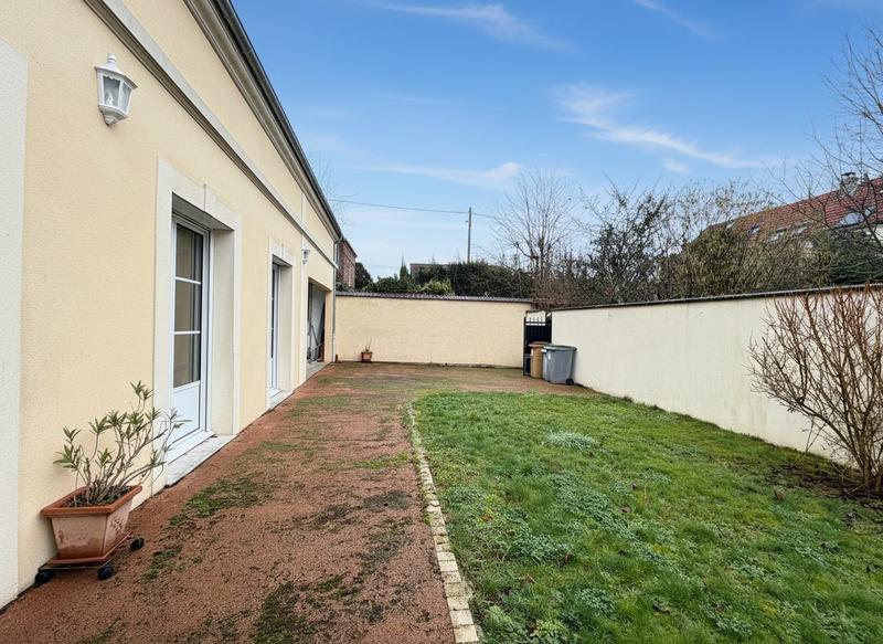 Maison - 140 m² - 3 pièces