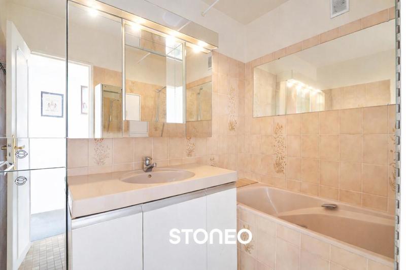 Appartement ancien - 104 m² - 5 pièces