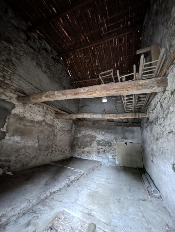 Maison ancienne - 200 m² - 3 pièces