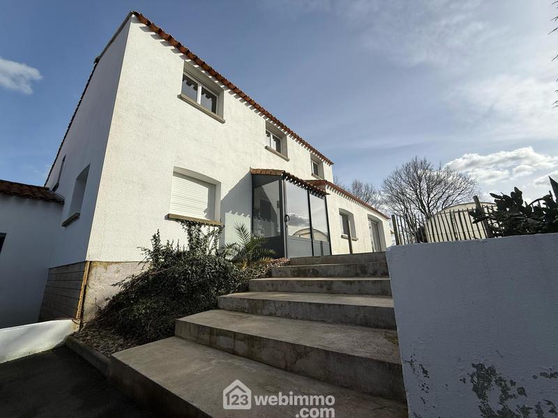 Maison - 189 m² - 6 pièces