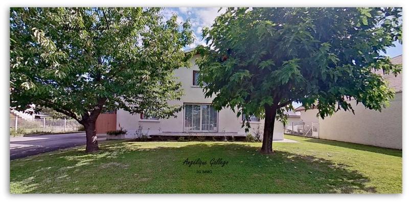 Maison - 150 m² - 7 pièces