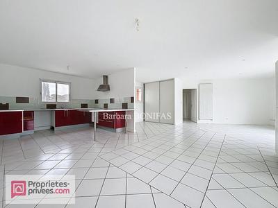 Maison - 103 m² - 5 pièces
