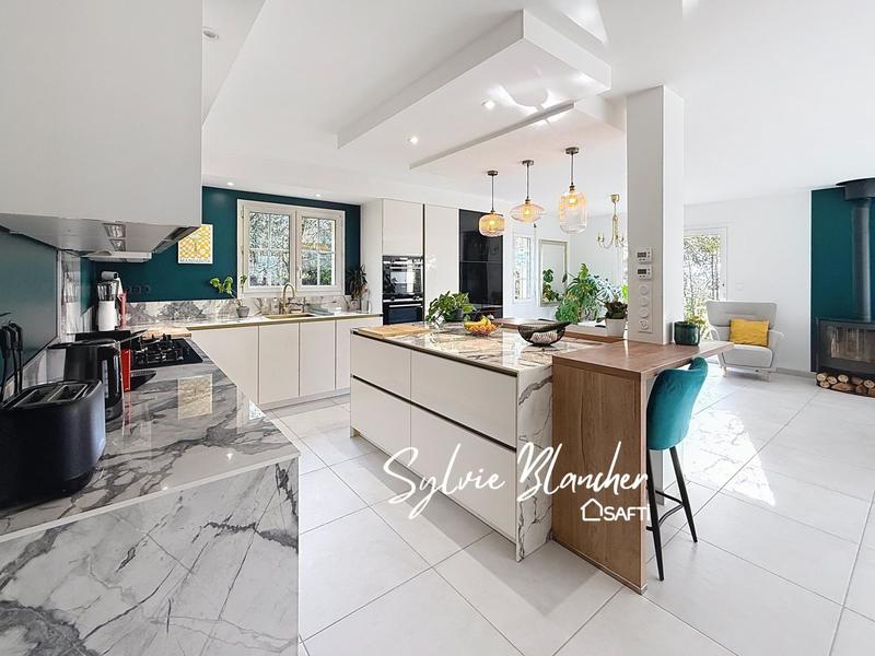 Maison - 160 m² - 7 pièces