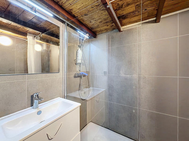 Péniche - 170 m² - 7 pièces