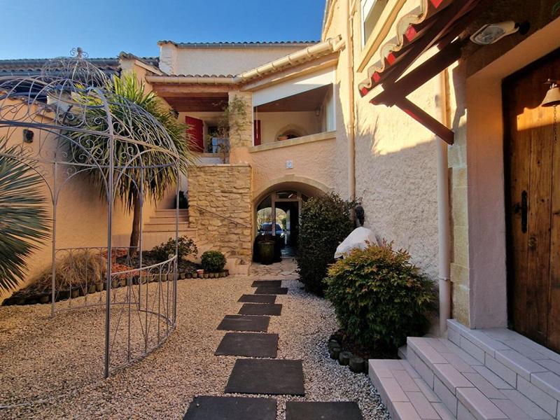 Propriété - 170 m² - 7 pièces