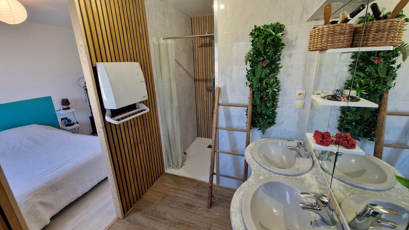 Maison - 99 m² - 5 pièces