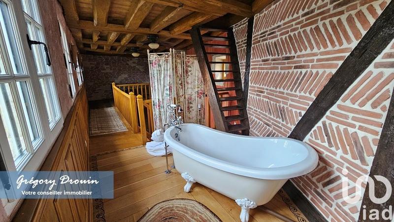 Maison - 200 m² - 6 pièces