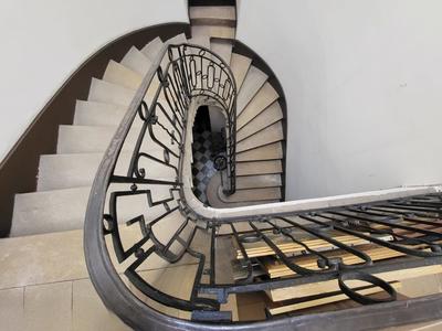 Maison - 450 m² - 12 pièces