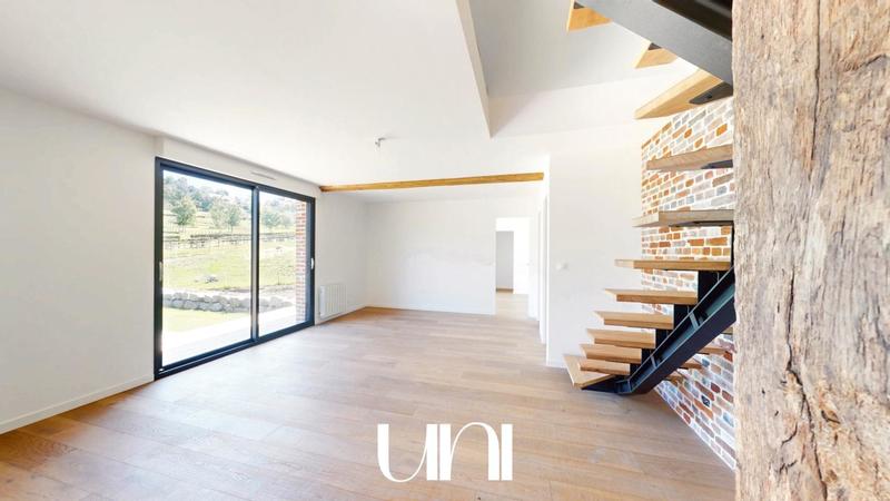 Maison - 205 m² - 7 pièces