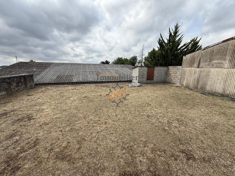 Parking / Garage - 220 m²