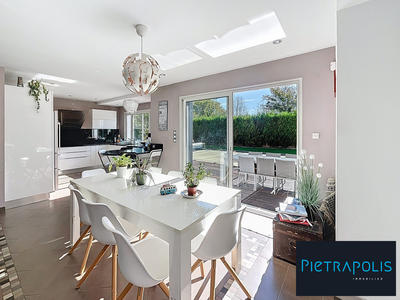 Maison contemporaine - 165 m² - 6 pièces