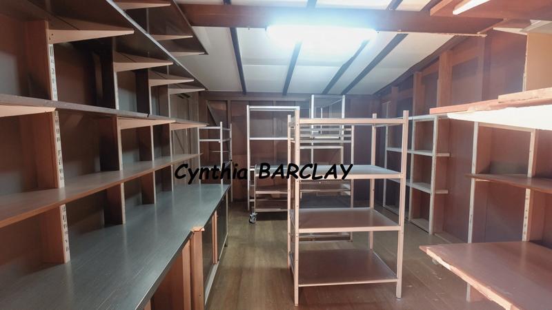 Villa - 264 m² - 6 pièces