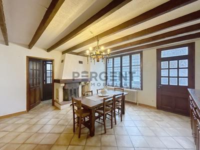 Maison - 145 m² - 6 pièces