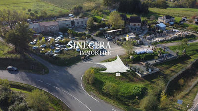 Immeuble - 1 300 m² - 20 pièces