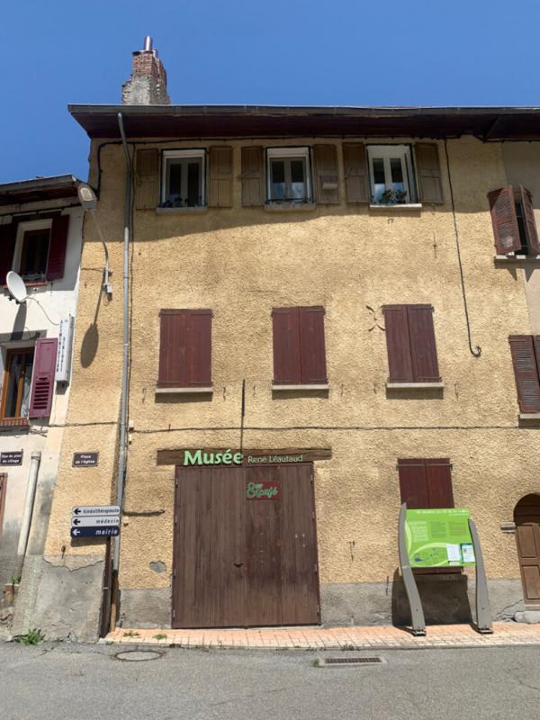 Appartement - 95 m² - 1 pièce