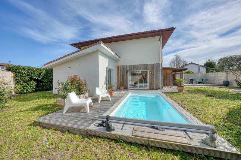 Maison - 190 m² - 7 pièces