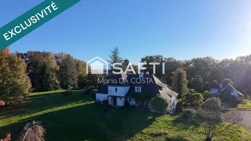 Propriété - 232 m² - 8 pièces