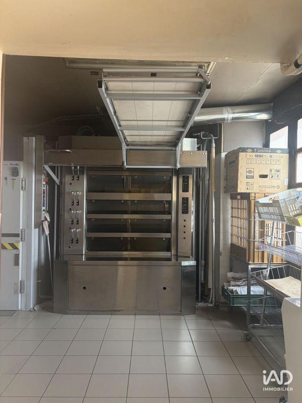 Local commercial - 210 m²