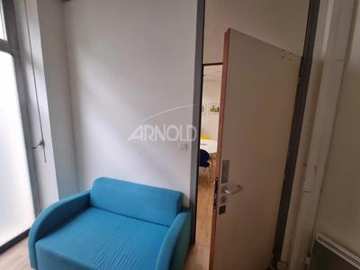 Local commercial - 110 m² - 6 pièces