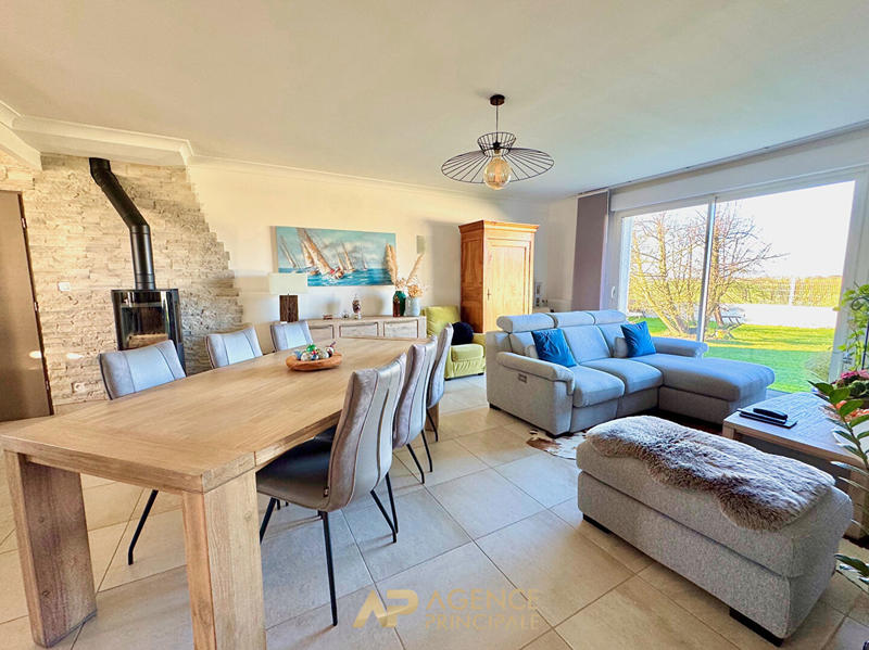 Maison - 102 m² - 4 pièces