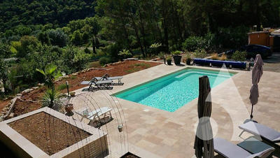 Maison - 139 m² - 5 pièces