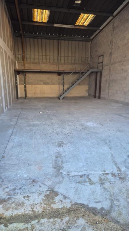 Local commercial - 94 m² - 1 pièce