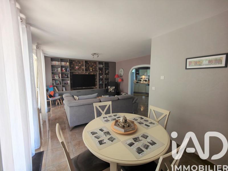Maison - 101 m² - 5 pièces