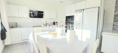 Maison - 153 m² - 6 pièces